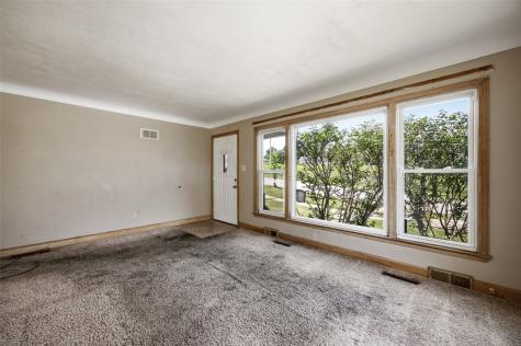 2009 3rd Street SW Cedar Rapids IA 52404