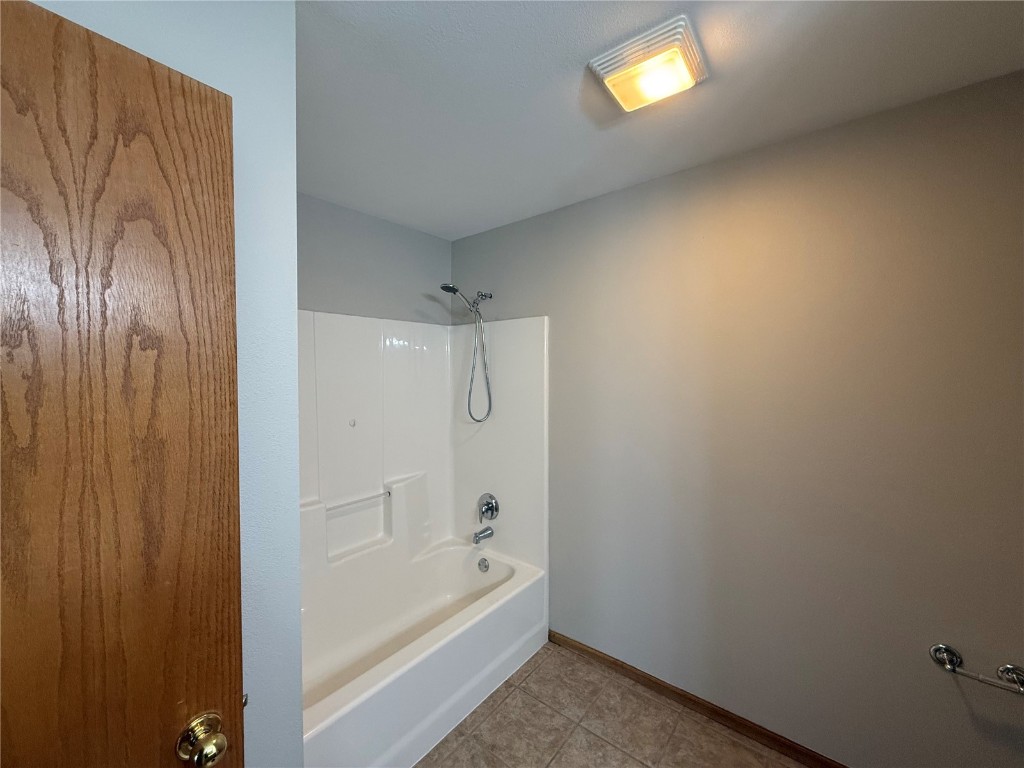 130 Bear Creek Court Palo IA 52324