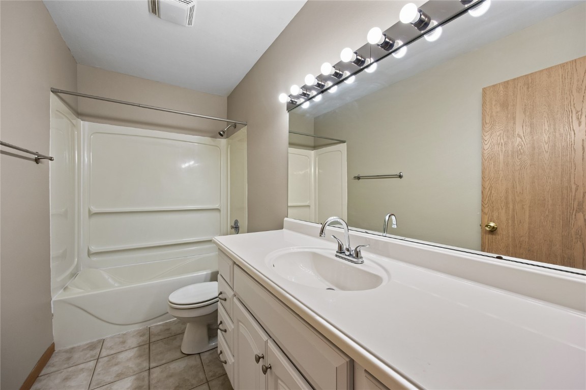 130 Bear Creek Court Palo IA 52324