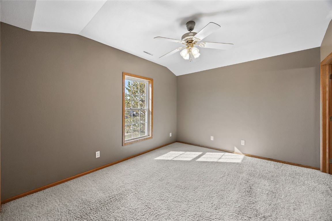 130 Bear Creek Court Palo IA 52324