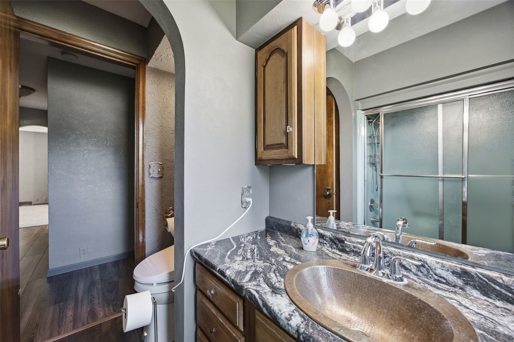 400 E Southview Road Fairfax IA 52228