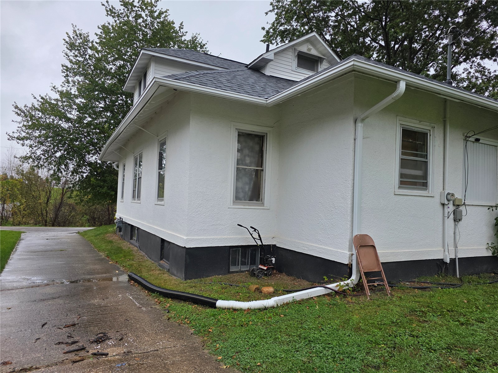 2004 11th Avenue Belle Plaine IA 52208