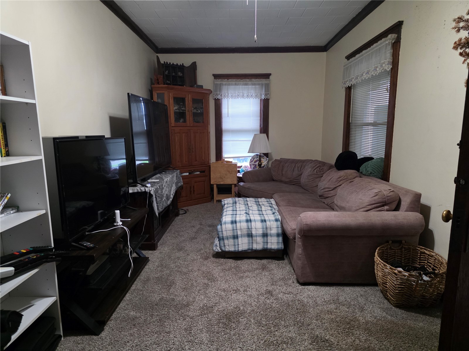 2004 11th Avenue Belle Plaine IA 52208