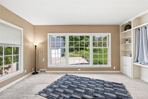 1926 Blake Boulevard SE Cedar Rapids IA 52403