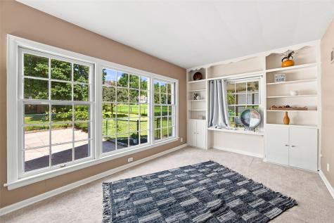 1926 Blake Boulevard SE Cedar Rapids IA 52403