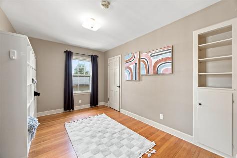 1926 Blake Boulevard SE Cedar Rapids IA 52403