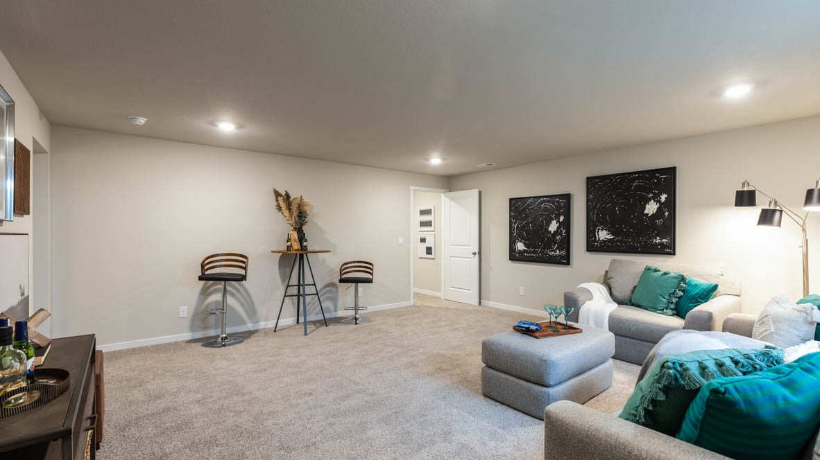 732 E Goldfinch Drive Tiffin IA 52340
