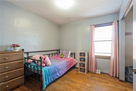 2602 Towne House Drive NE Cedar Rapids IA 52402