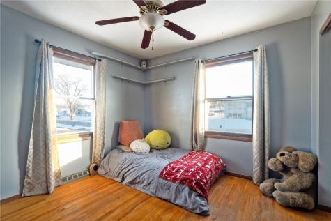 2602 Towne House Drive NE Cedar Rapids IA 52402