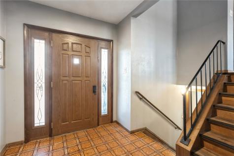 2602 Towne House Drive NE Cedar Rapids IA 52402
