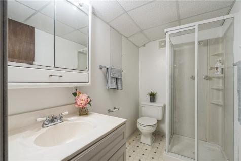 2602 Towne House Drive NE Cedar Rapids IA 52402
