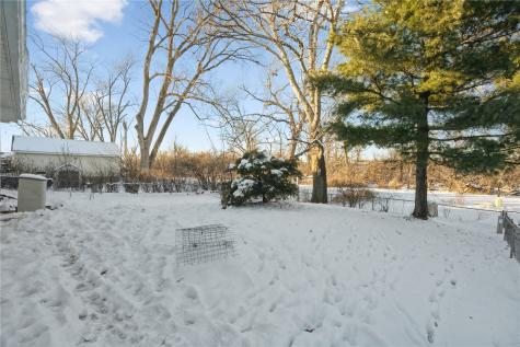 2602 Towne House Drive NE Cedar Rapids IA 52402