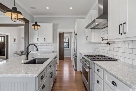 6101 Michael Drive NE Cedar Rapids IA 52411