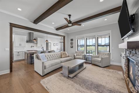 6101 Michael Drive NE Cedar Rapids IA 52411
