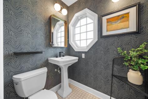 2241 Linden Drive SE Cedar Rapids IA 52403