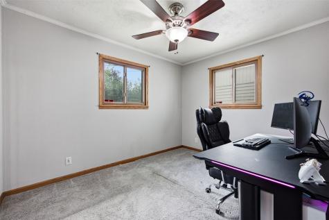 4711 F Avenue NE Cedar Rapids IA 52402