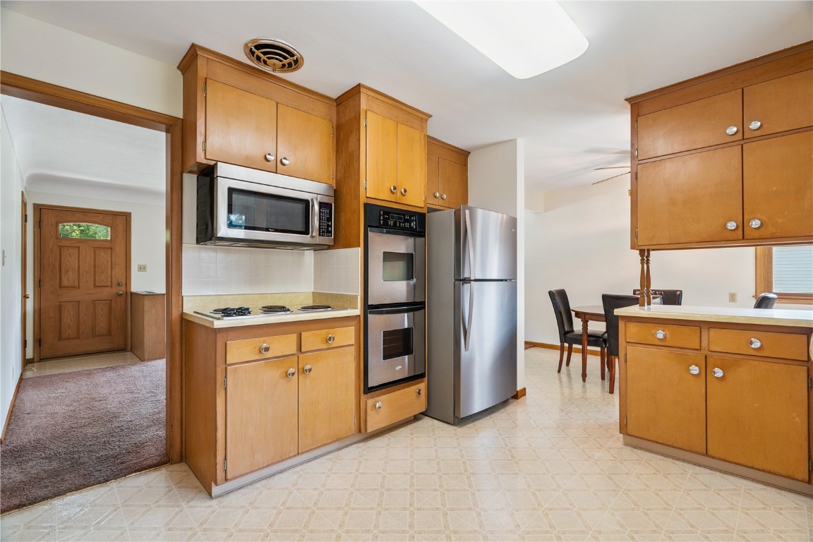 3833 Clark Road SE Cedar Rapids IA 52403