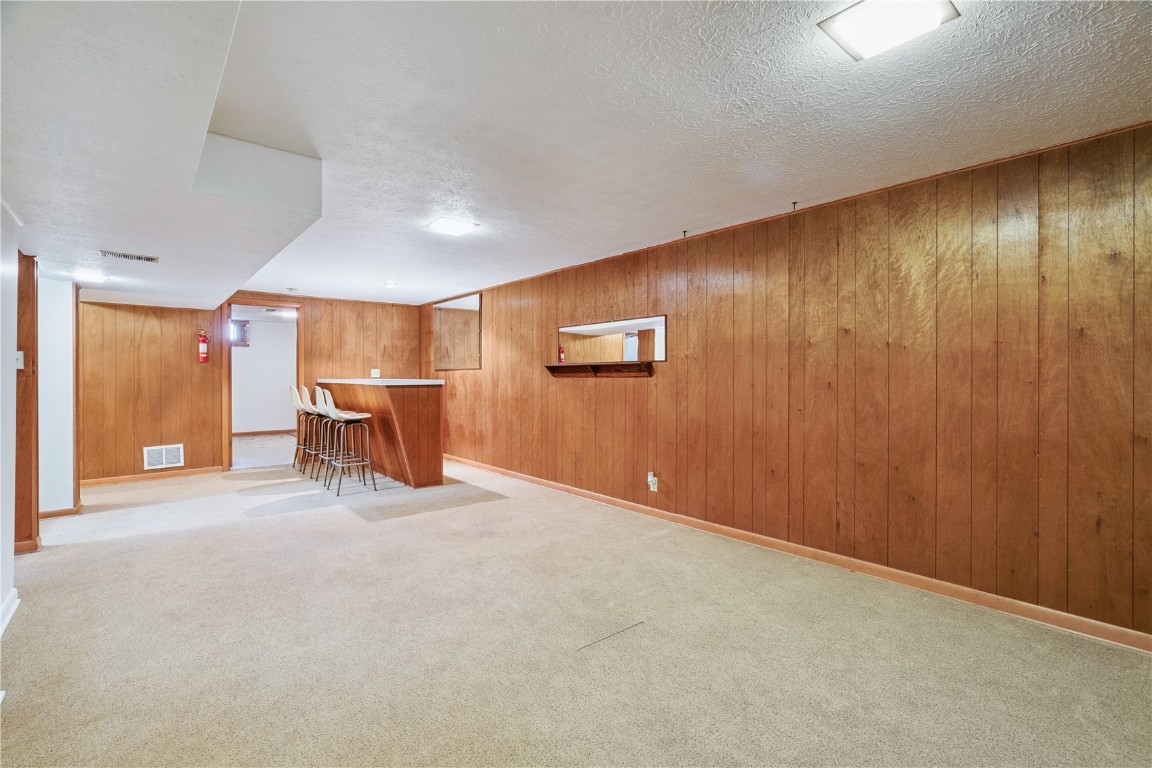 3833 Clark Road SE Cedar Rapids IA 52403