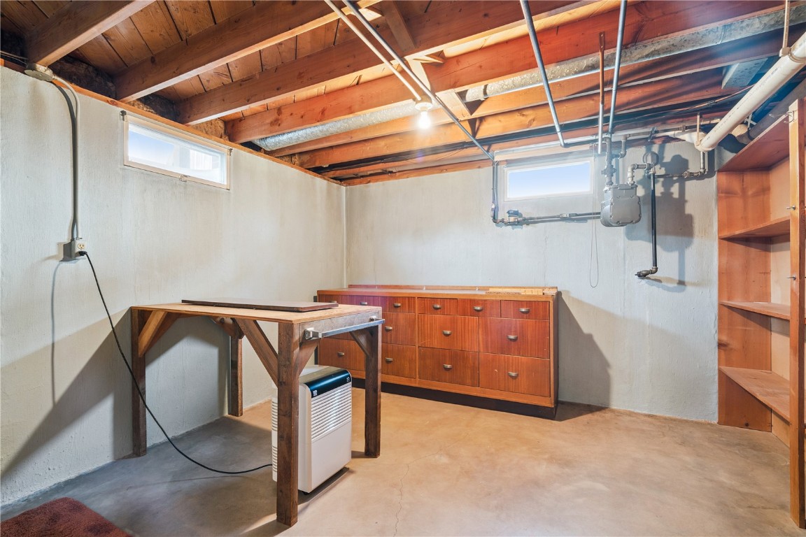 3833 Clark Road SE Cedar Rapids IA 52403