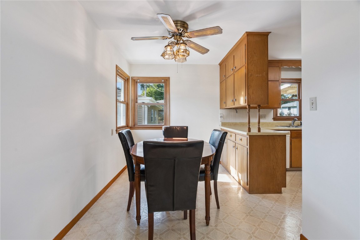 3833 Clark Road SE Cedar Rapids IA 52403