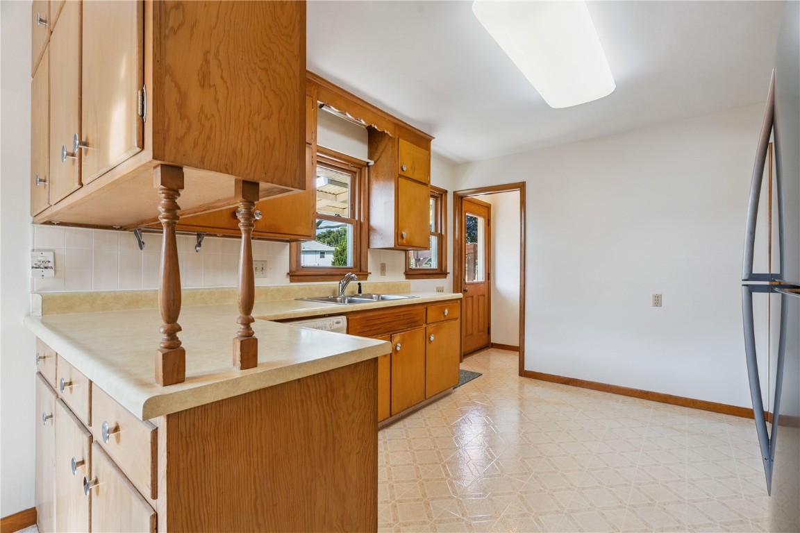 3833 Clark Road SE Cedar Rapids IA 52403