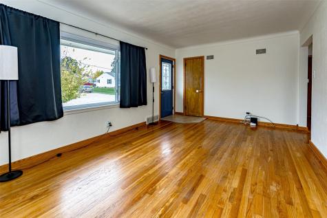 833 30th Street NE Cedar Rapids IA 52402