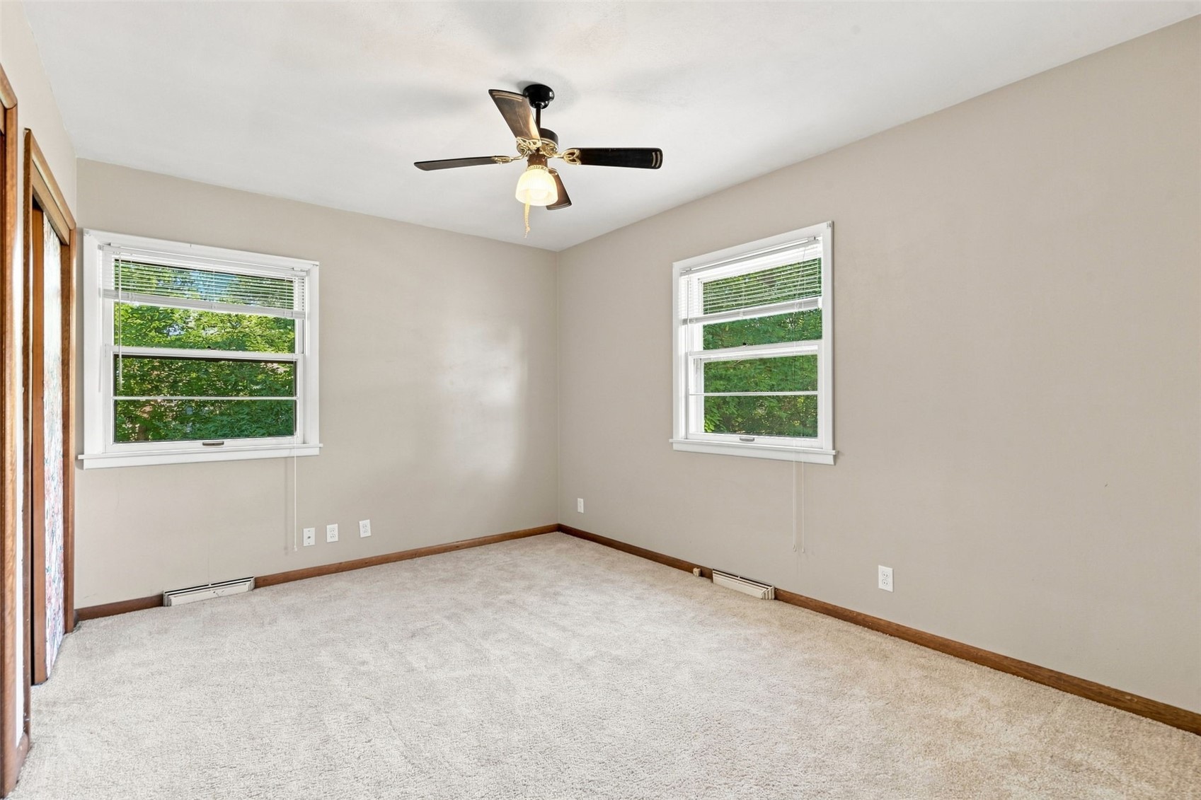 1527 29th Street NE Cedar Rapids IA 52402