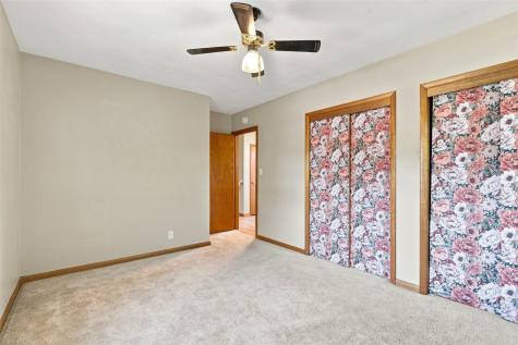 1527 29th Street NE Cedar Rapids IA 52402