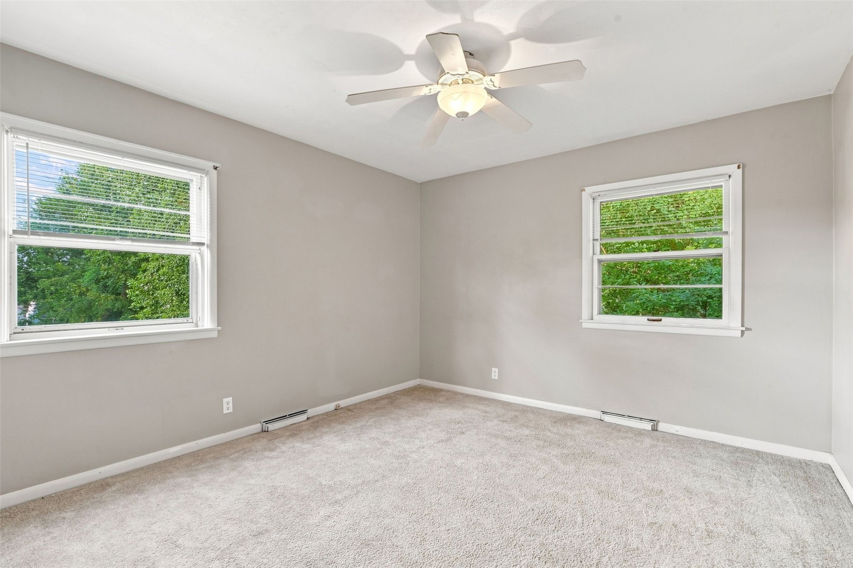 1527 29th Street NE Cedar Rapids IA 52402