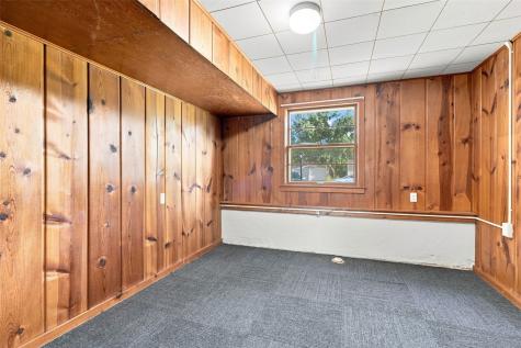 1527 29th Street NE Cedar Rapids IA 52402
