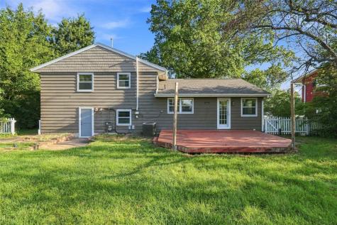 1527 29th Street NE Cedar Rapids IA 52402
