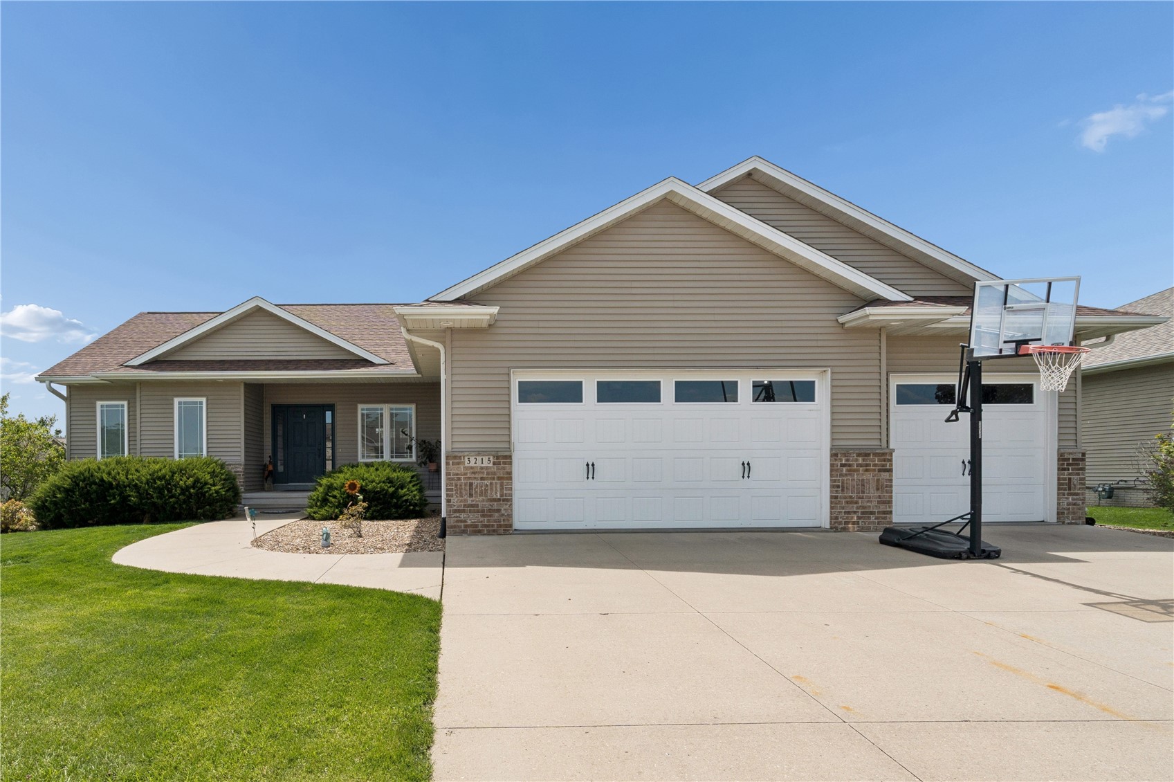 Marion IA, 3215 Stanley Cup Drive