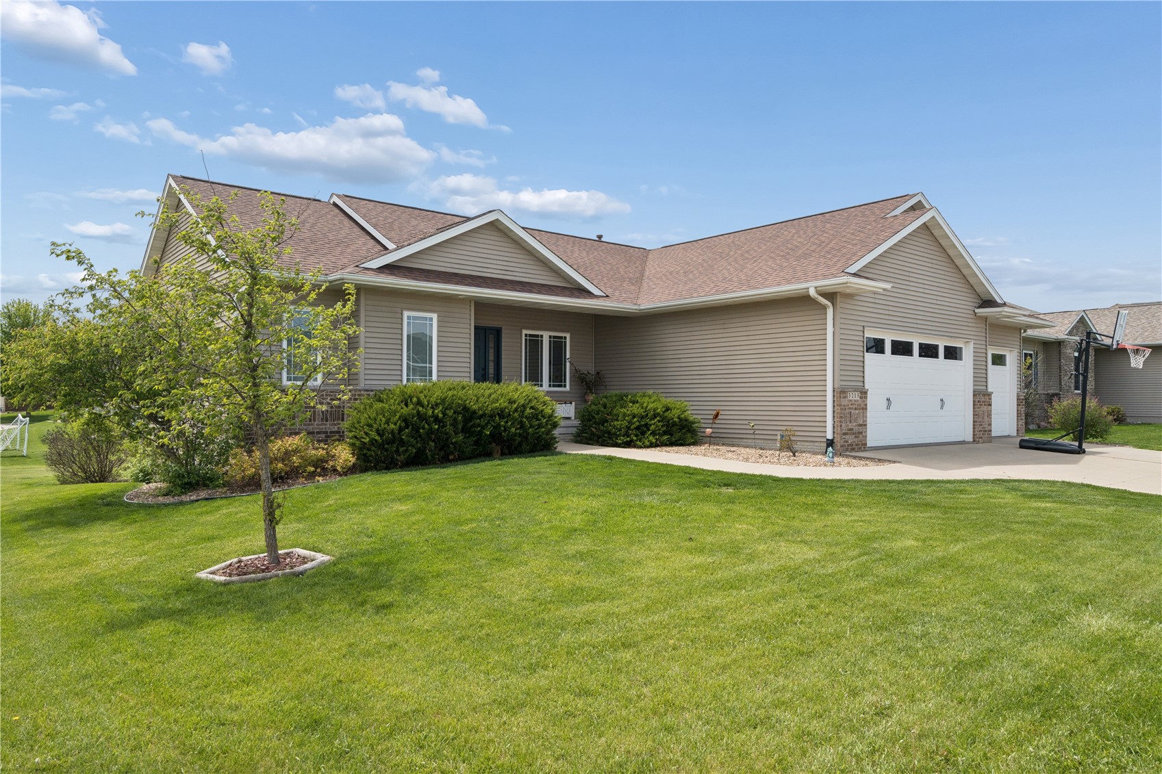 3215 Stanley Cup Drive Marion IA 52302