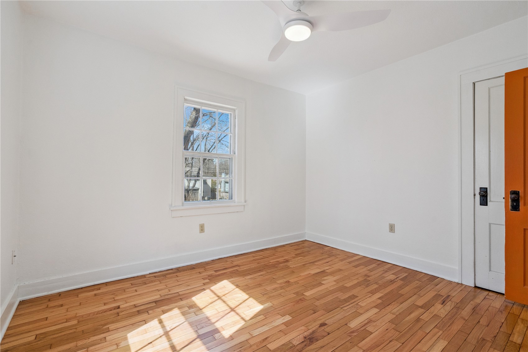 717 S 7th Avenue Iowa City IA 52240