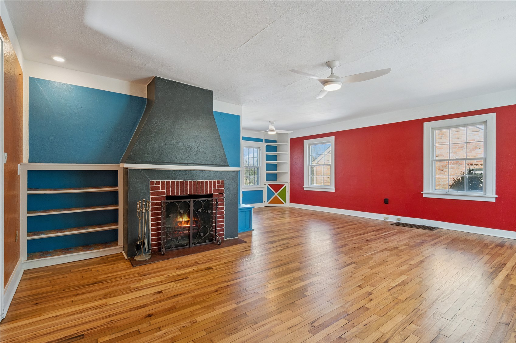 717 S 7th Avenue Iowa City IA 52240