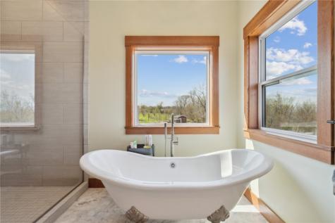 4009 Quail Ridge Road Center Point IA 52213