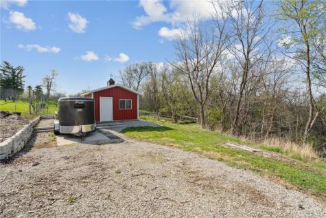 4009 Quail Ridge Road Center Point IA 52213