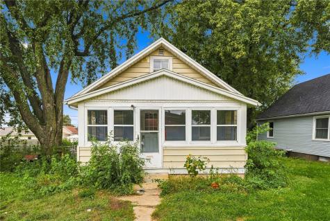 806 22nd Avenue SW Cedar Rapids IA 52404