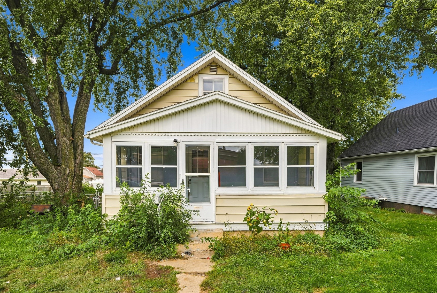 806 22nd Avenue SW Cedar Rapids IA 52404