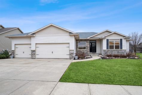 439 Creek Side Drive Fairfax IA 52228