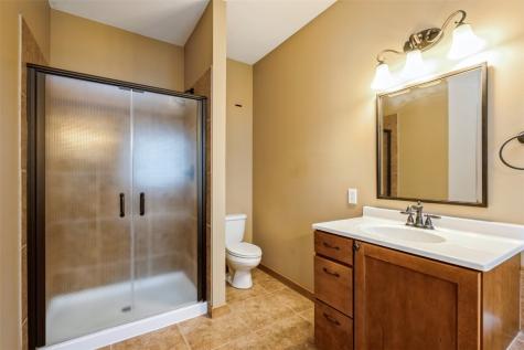 439 Creek Side Drive Fairfax IA 52228