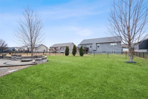 439 Creek Side Drive Fairfax IA 52228