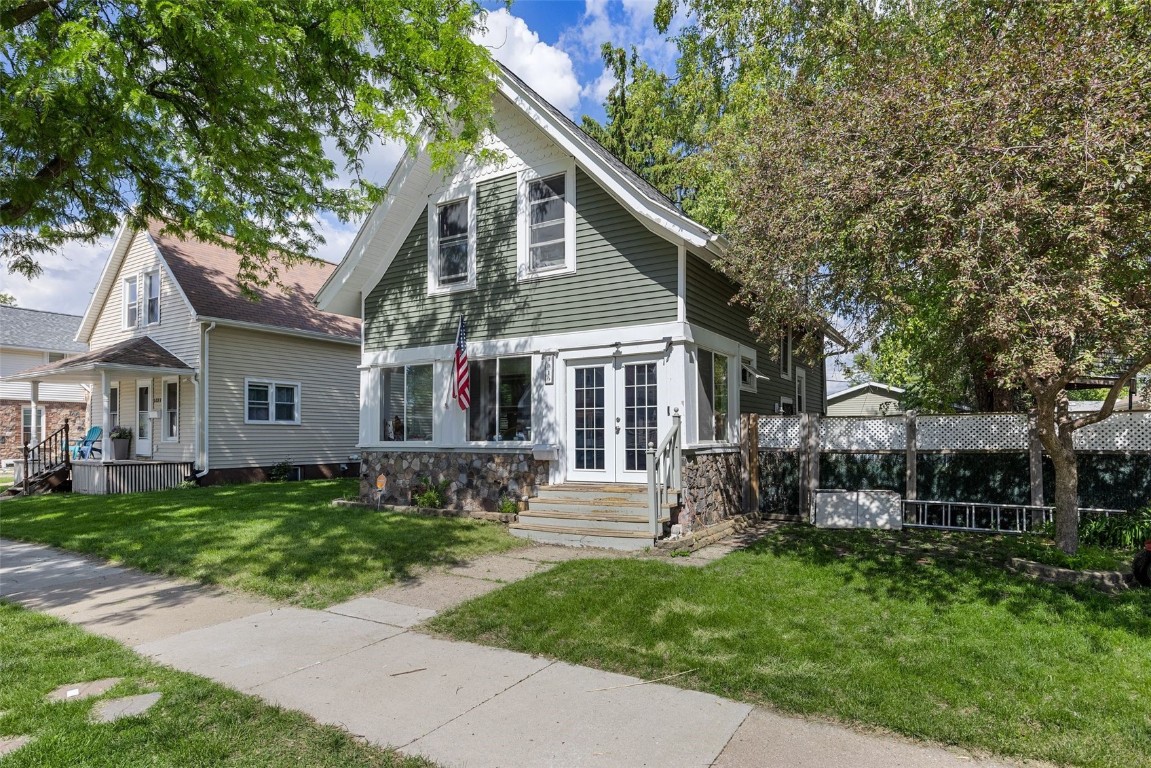 1019 9th Street NW Cedar Rapids IA 52405
