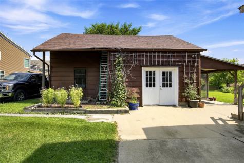4529 220th Trail Amana IA 52203