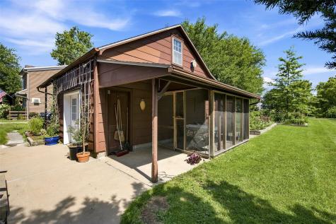 4529 220th Trail Amana IA 52203