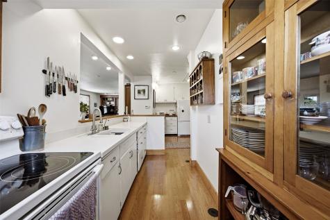 4529 220th Trail Amana IA 52203
