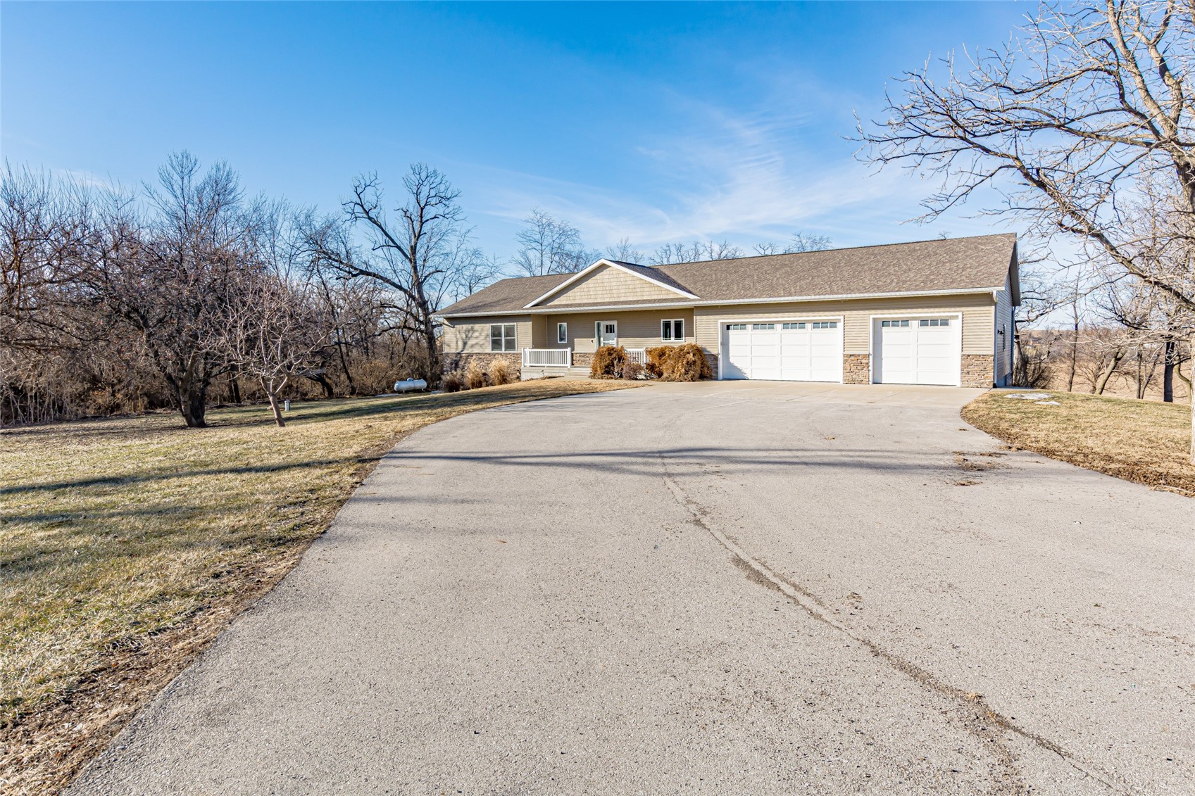 3873 Greens Grove Road Center Point IA 52213