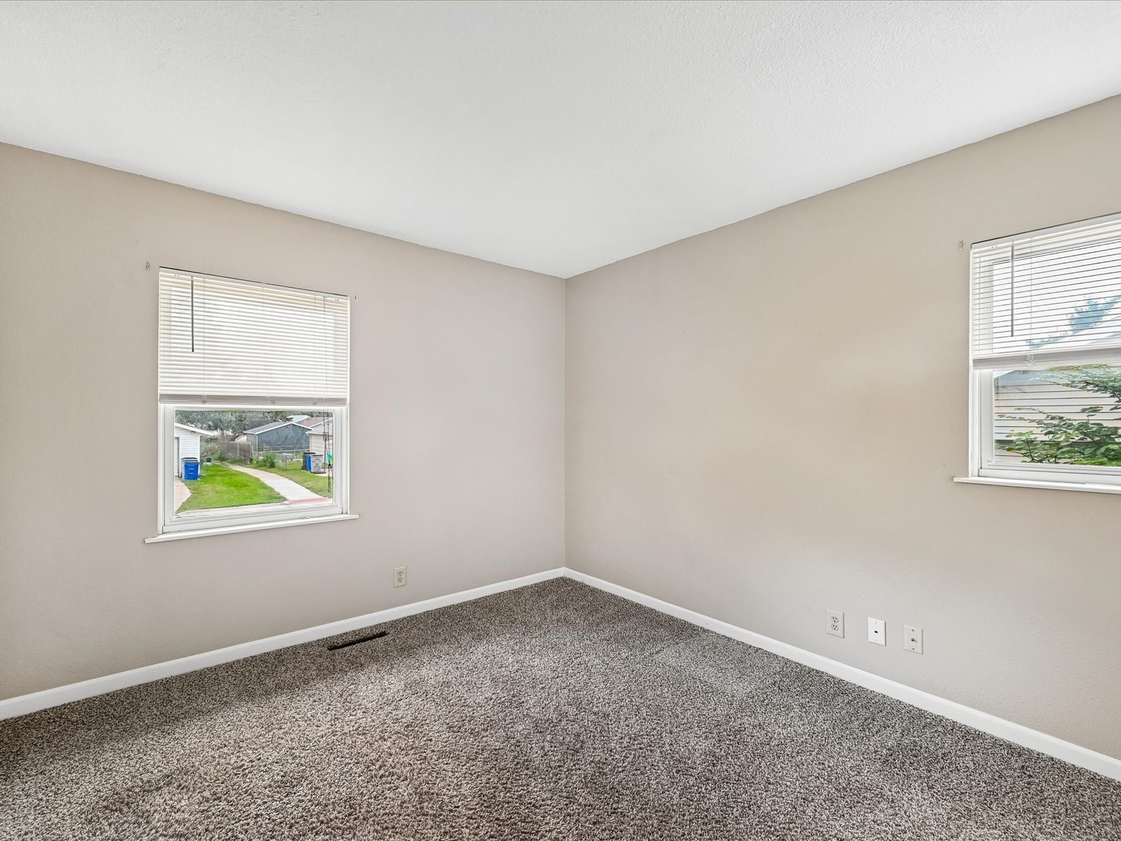 6601 Arbor Lane NE Cedar Rapids IA 52402