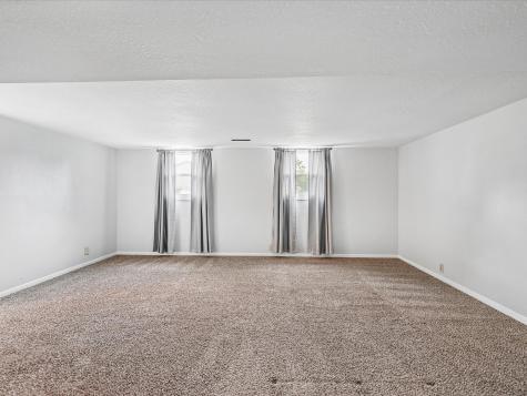 6601 Arbor Lane NE Cedar Rapids IA 52402