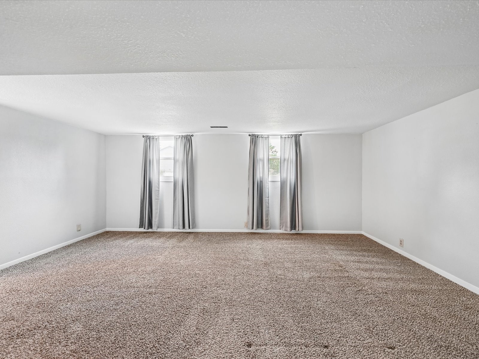 6601 Arbor Lane NE Cedar Rapids IA 52402